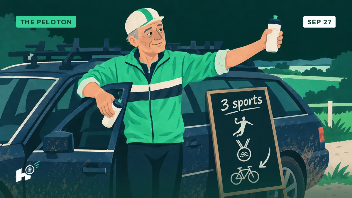Rik tend un bidon à hauteur de voiture, un tableau derrière lui montre trois sports reliés par une flèche vers le vélo.